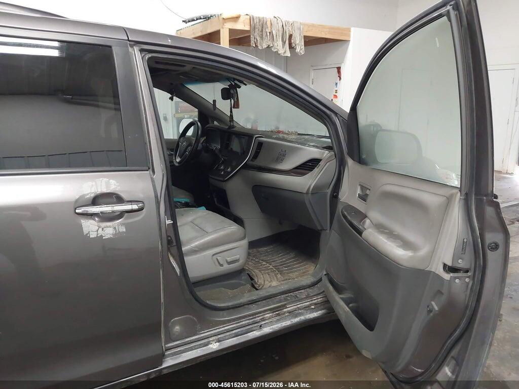 5TDYK3DC7FS533875 2015 TOYOTA SIENNA photo no. 5