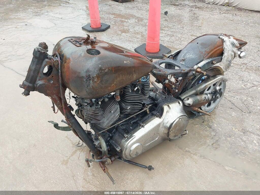 1HD1GP1176K306172 2006 HARLEY-DAVIDSON FXDWGI photo no. 2