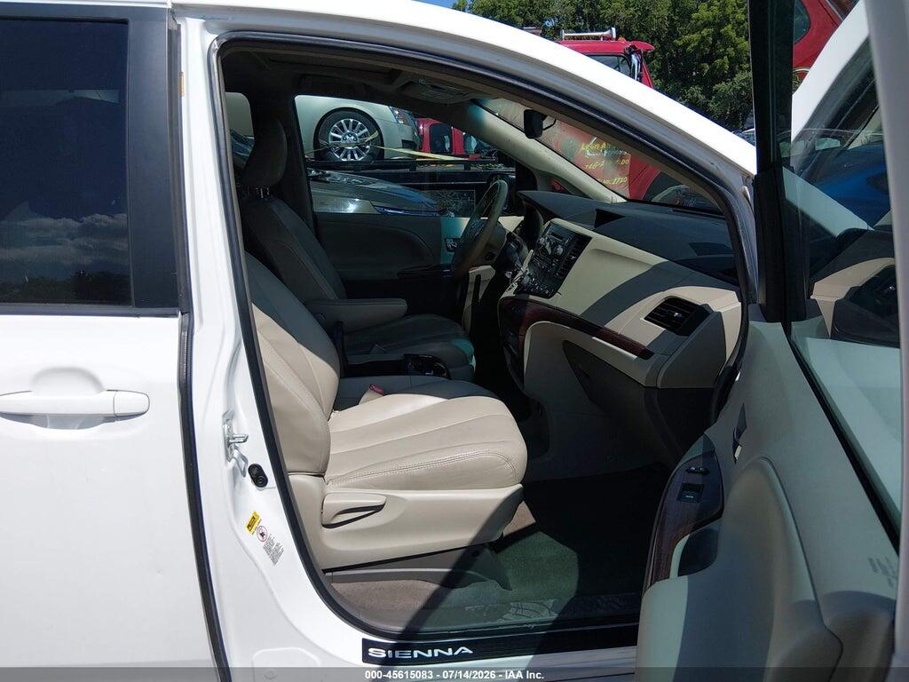 5TDYK3DC2BS165180 2011 TOYOTA SIENNA photo no. 5