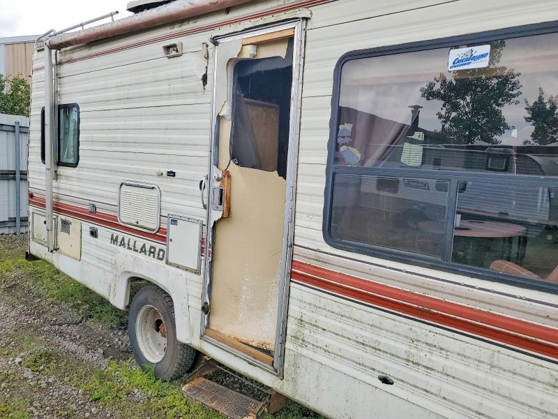 2GBJG31M3E4172041 1984 MALLARD MOTORHOME photo no. 9