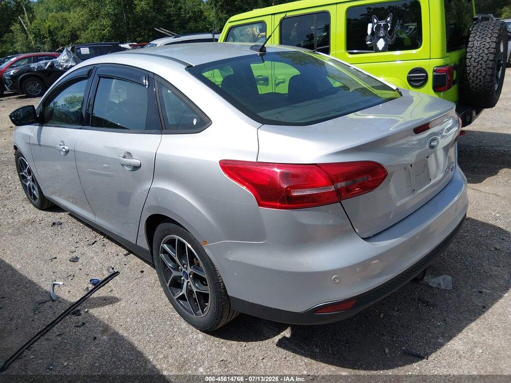 1FADP3H27HL225407 2017 FORD FOCUS photo no. 3