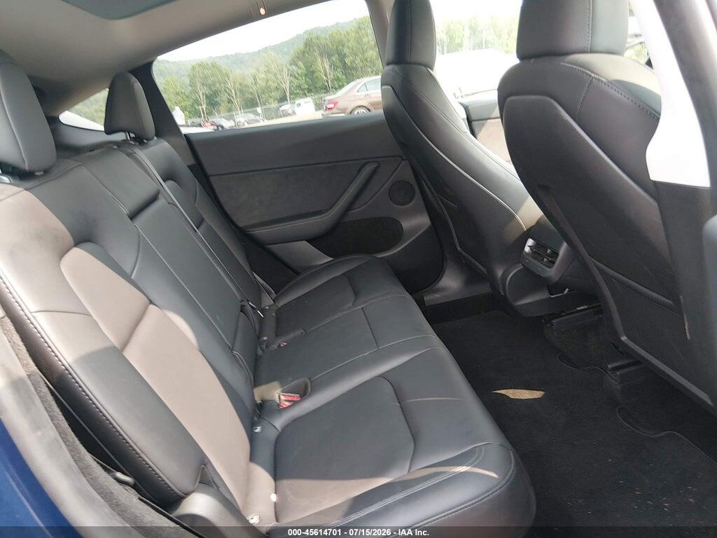 7SAYGDED7RF017154 2024 TESLA MODEL Y photo no. 8