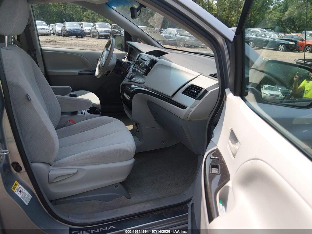 5TDKK3DC9DS341540 2013 TOYOTA SIENNA photo no. 5