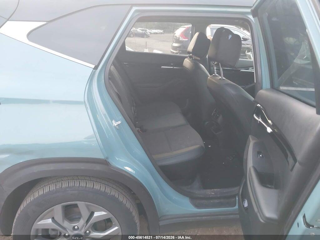 KNDEUCAA7R7582914 2024 KIA SELTOS photo no. 8