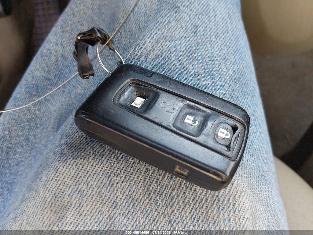 JTDKB20U077658825 2007 TOYOTA PRIUS photo no. 11