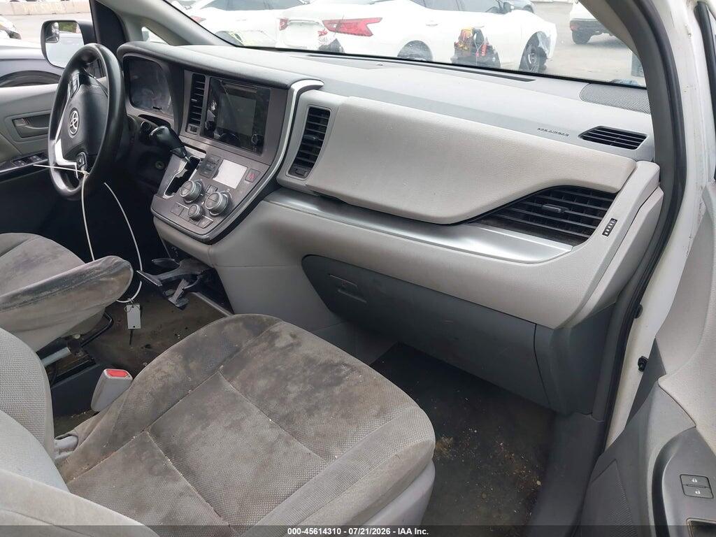 5TDZK3DC6FS654949 2015 TOYOTA SIENNA photo no. 5