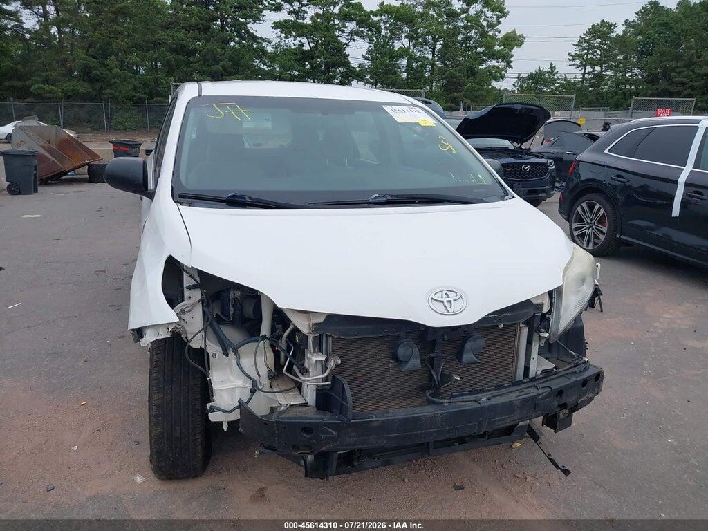 5TDZK3DC6FS654949 2015 TOYOTA SIENNA photo no. 6