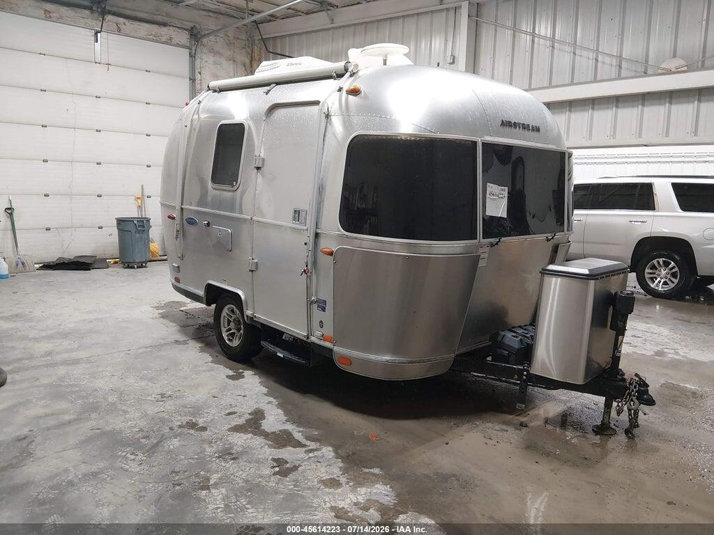 1STHRAC13GJ535333 2016 AIRSTREAM BAMBI SPORT SERIES M photo no. 1