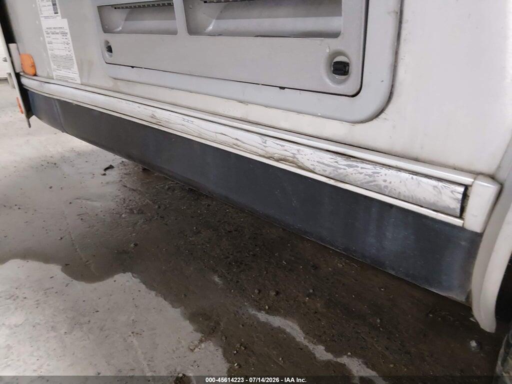 1STHRAC13GJ535333 2016 AIRSTREAM BAMBI SPORT SERIES M photo no. 6