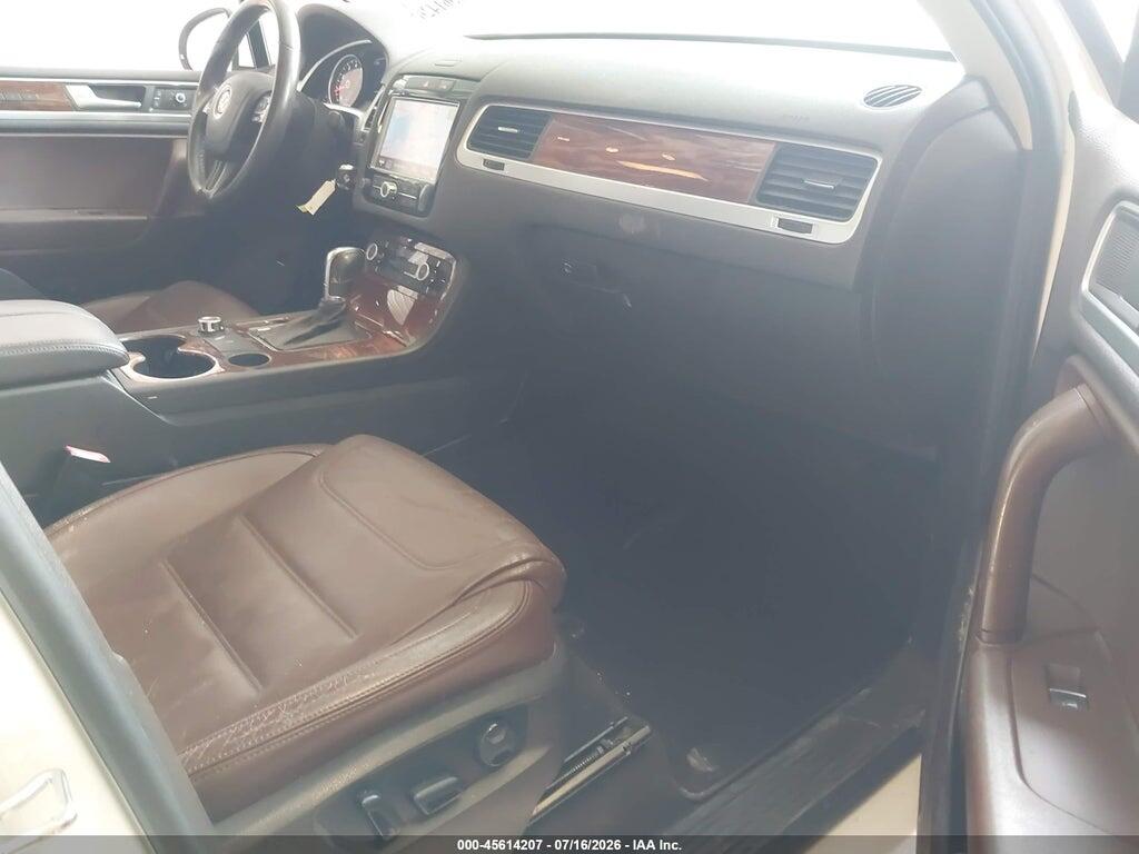 WVGFF9BP3BD005885 2011 VOLKSWAGEN TOUAREG photo no. 5