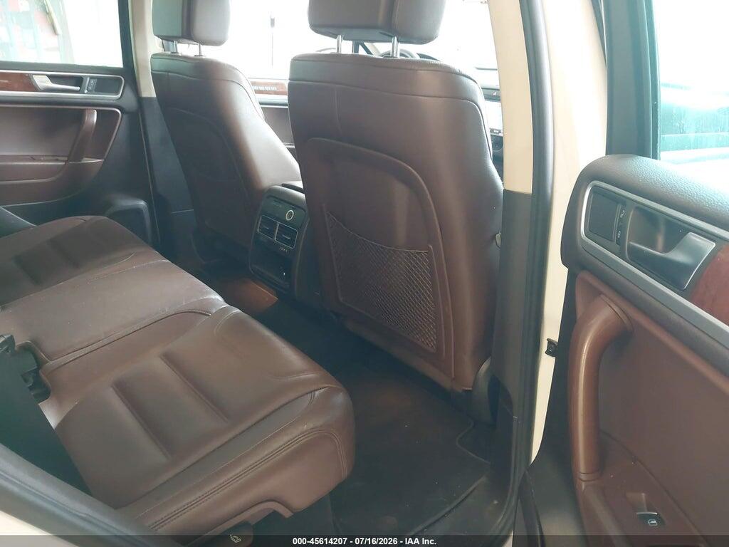 WVGFF9BP3BD005885 2011 VOLKSWAGEN TOUAREG photo no. 8