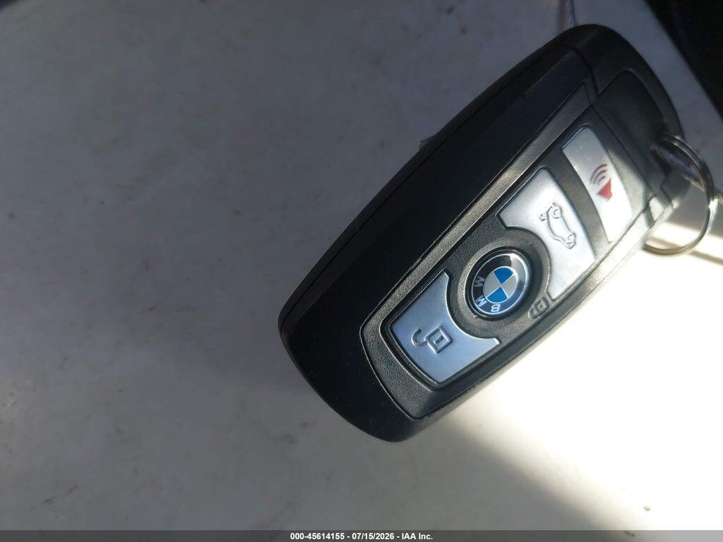 WBA8A9C56JAD27803 2018 BMW 320I photo no. 11