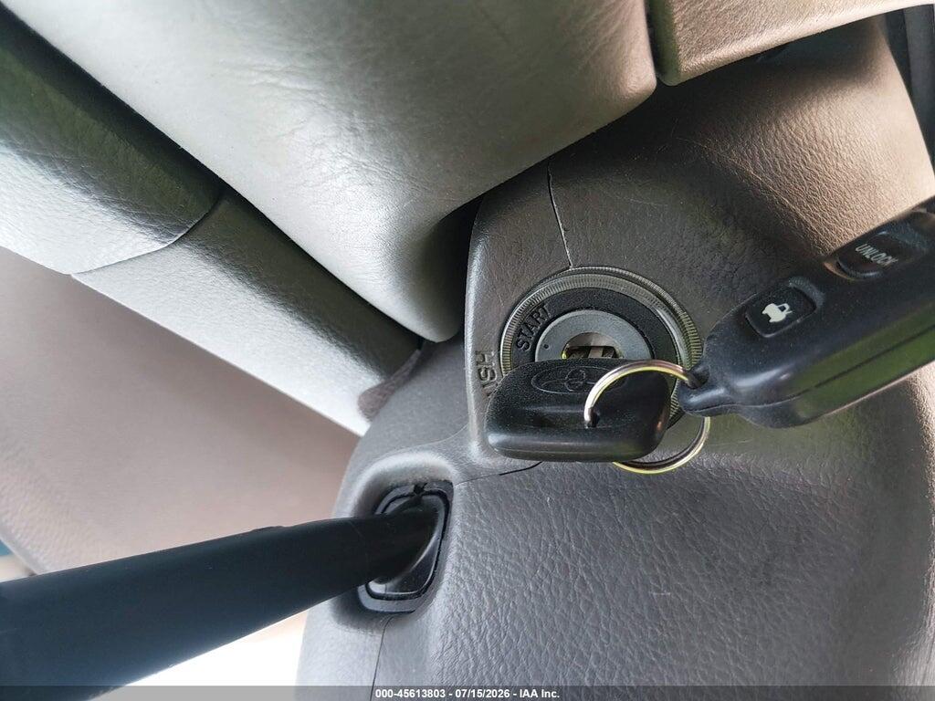 4T1BE32K63U243556 2003 TOYOTA CAMRY photo no. 11