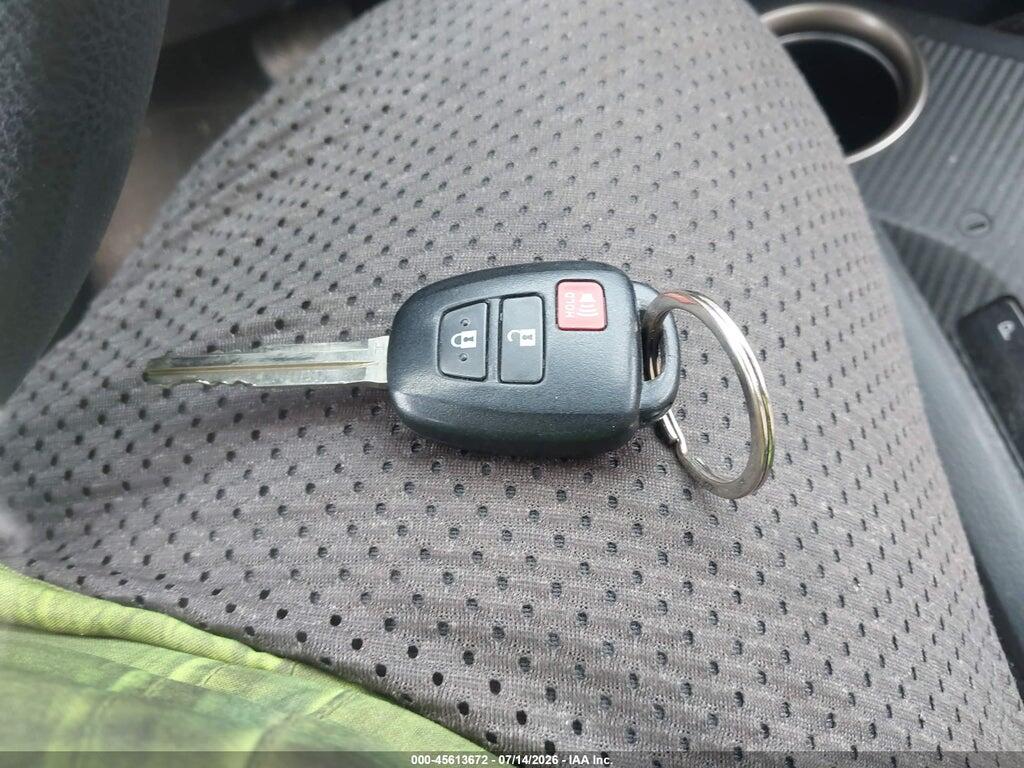 JTMRFREVXDD000424 2013 TOYOTA RAV4 photo no. 11