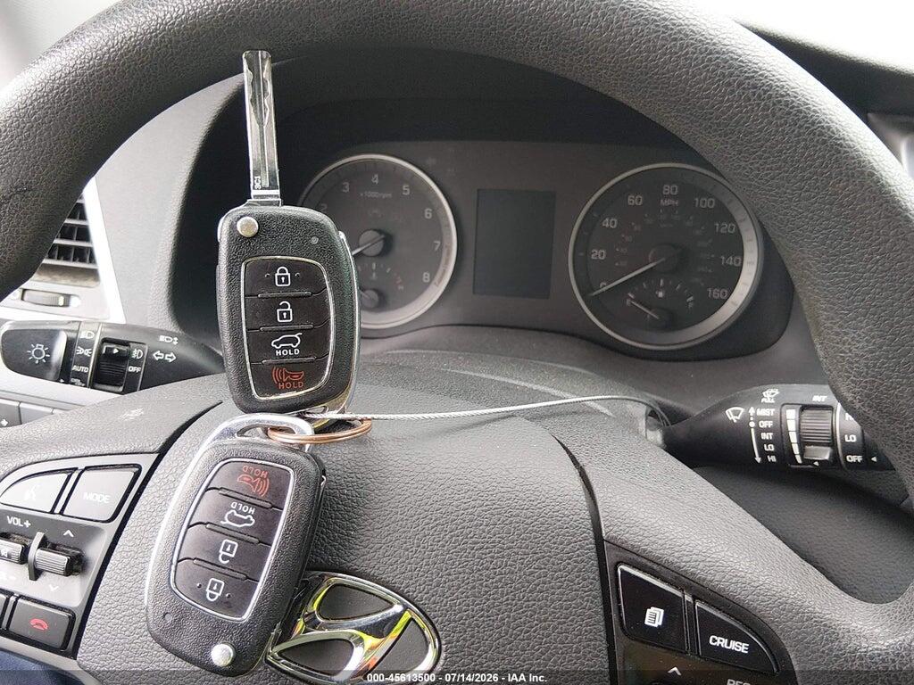 KM8J33A41GU196799 2016 HYUNDAI TUCSON photo no. 11