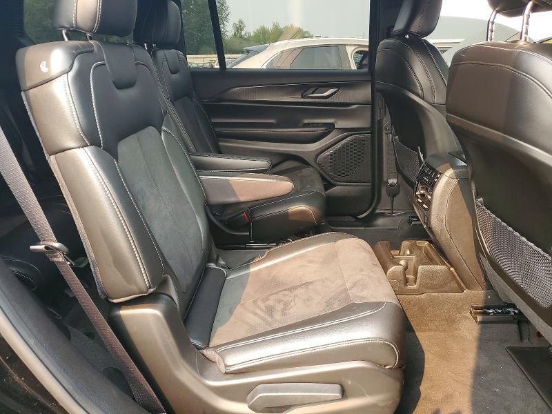 2025 JEEP GRAND CHEROKEE L LAREDO — Фото 11 из 13
