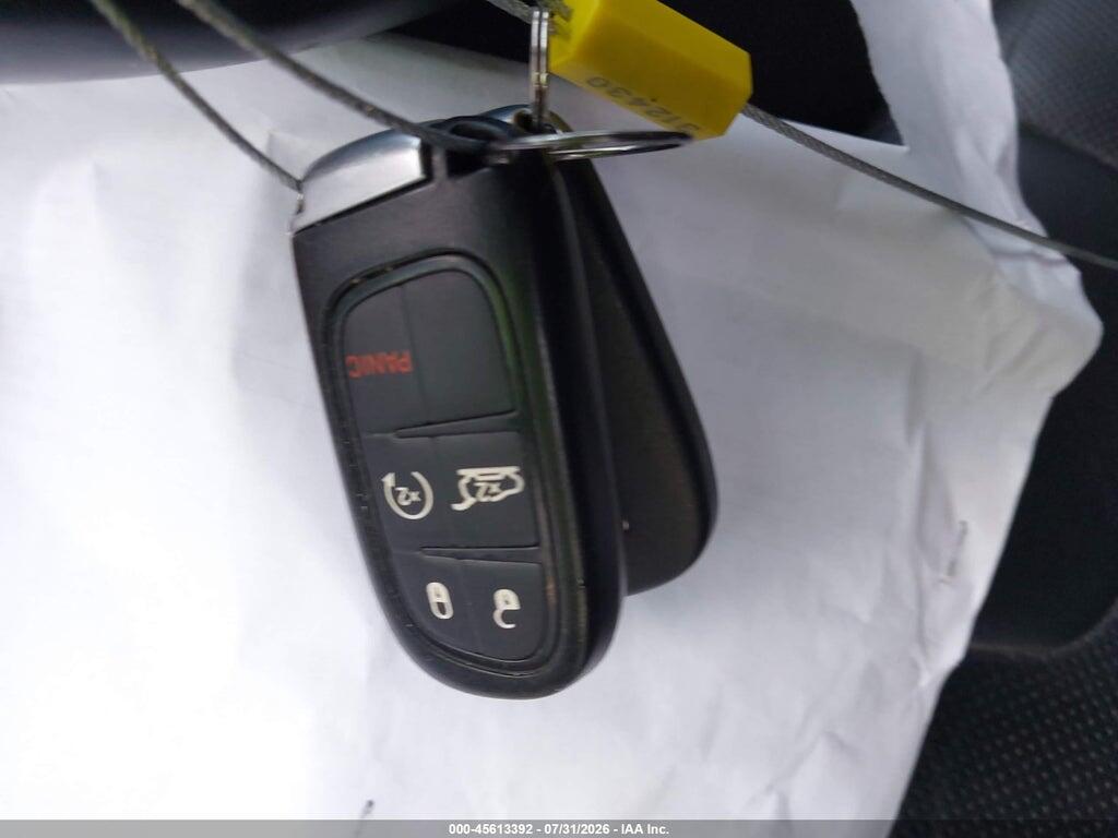 1C4PJLDB7KD438843 2019 JEEP CHEROKEE photo no. 11