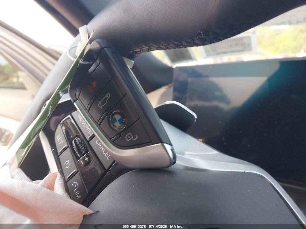 3MW89CW04S8E92989 2025 BMW 330I photo no. 11