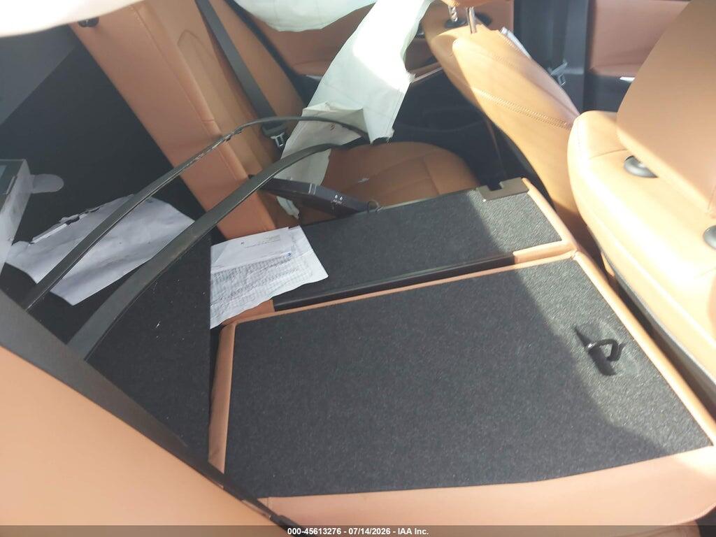 3MW89CW04S8E92989 2025 BMW 330I photo no. 8