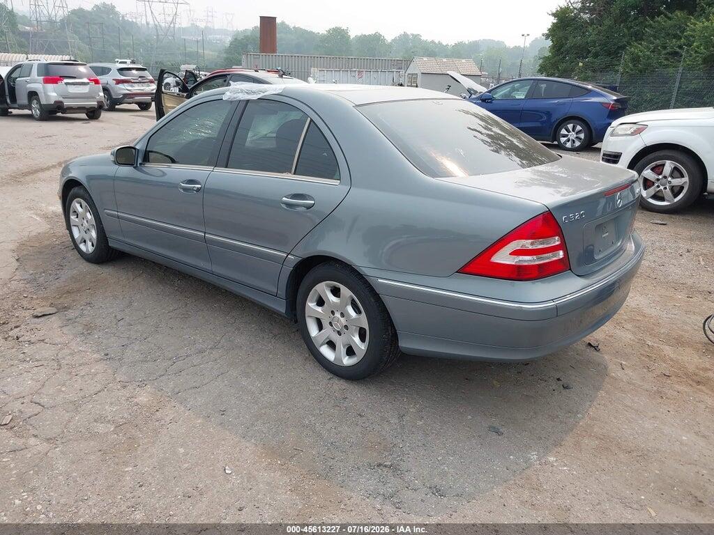 WDBRF84J95F650245 2005 MERCEDES-BENZ C 320 photo no. 3