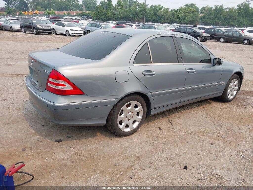 WDBRF84J95F650245 2005 MERCEDES-BENZ C 320 photo no. 4