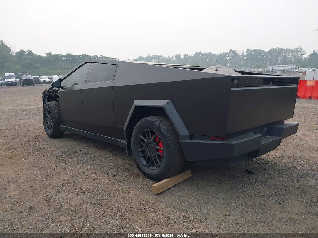 7G2CEHED0SA066782 2025 TESLA CYBERTRUCK photo no. 3